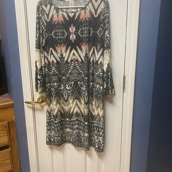 R Rouge Womens Size L Sheer Colorful Boho Tunic Blouse 3/4 Lace Bell Sleeves. - Picture 2 of 9